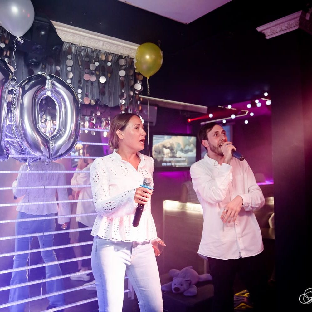 Нам 10 лет!