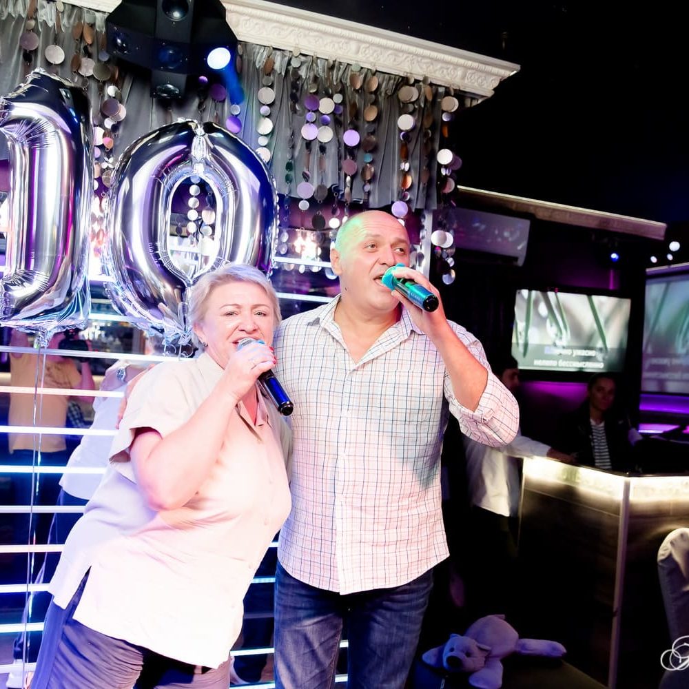 Нам 10 лет!